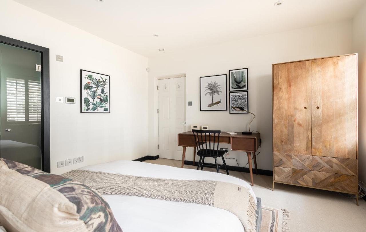 The Heart Of Shepherds Bush - Modern 2Bdr Apartment With Garden 런던 외부 사진